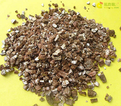 無(wú)土栽培基質(zhì)--蛭石.jpg 無(wú)土栽培基質(zhì)--蛭石.jpg